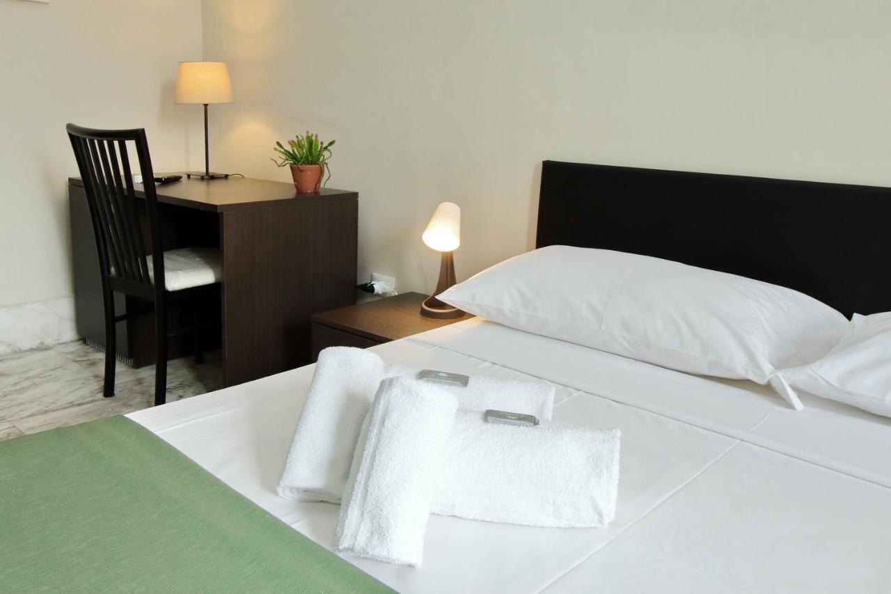 Lucky Stars Rooms โรม ภายนอก รูปภาพ