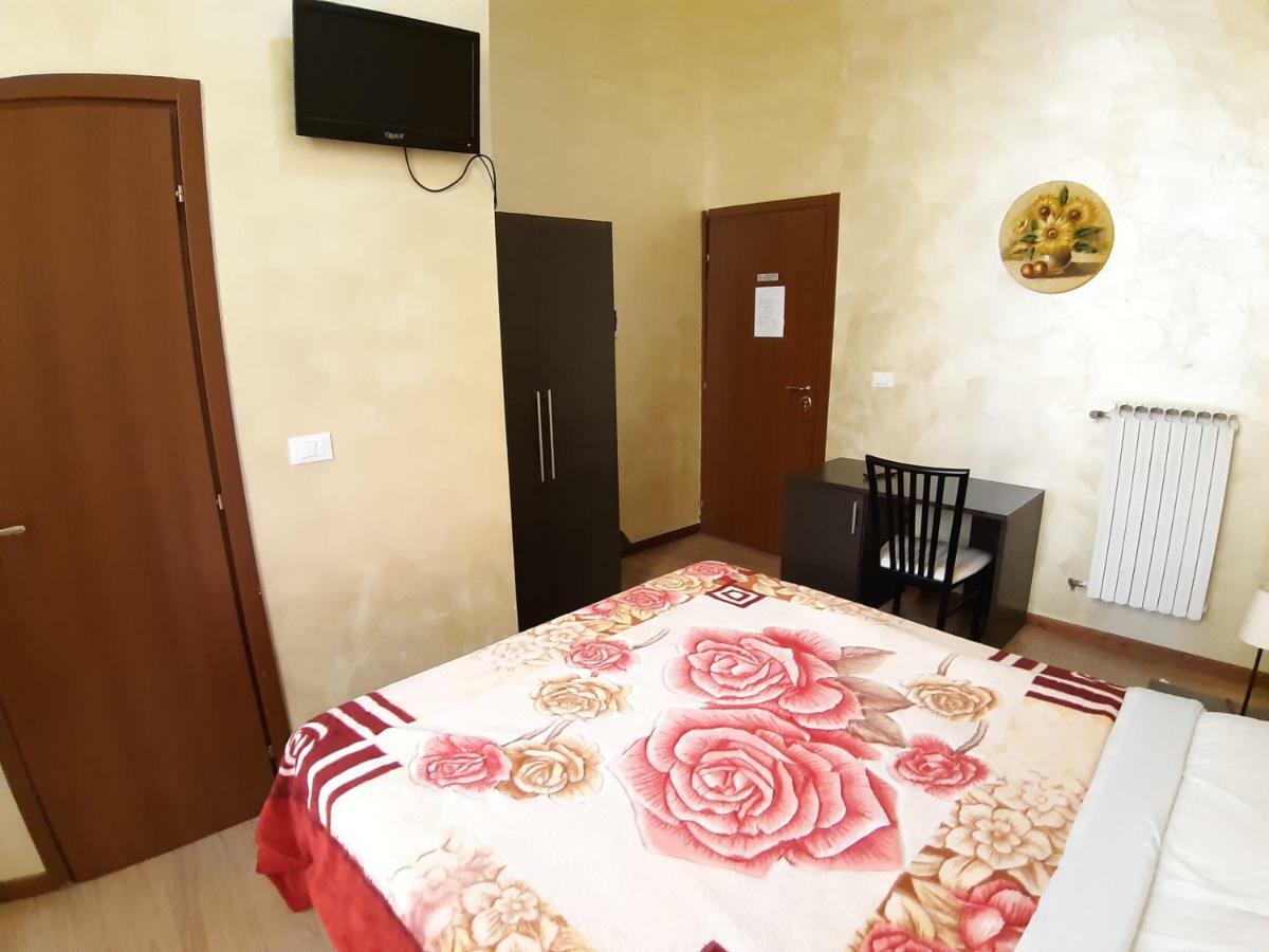 Lucky Stars Rooms โรม ภายนอก รูปภาพ